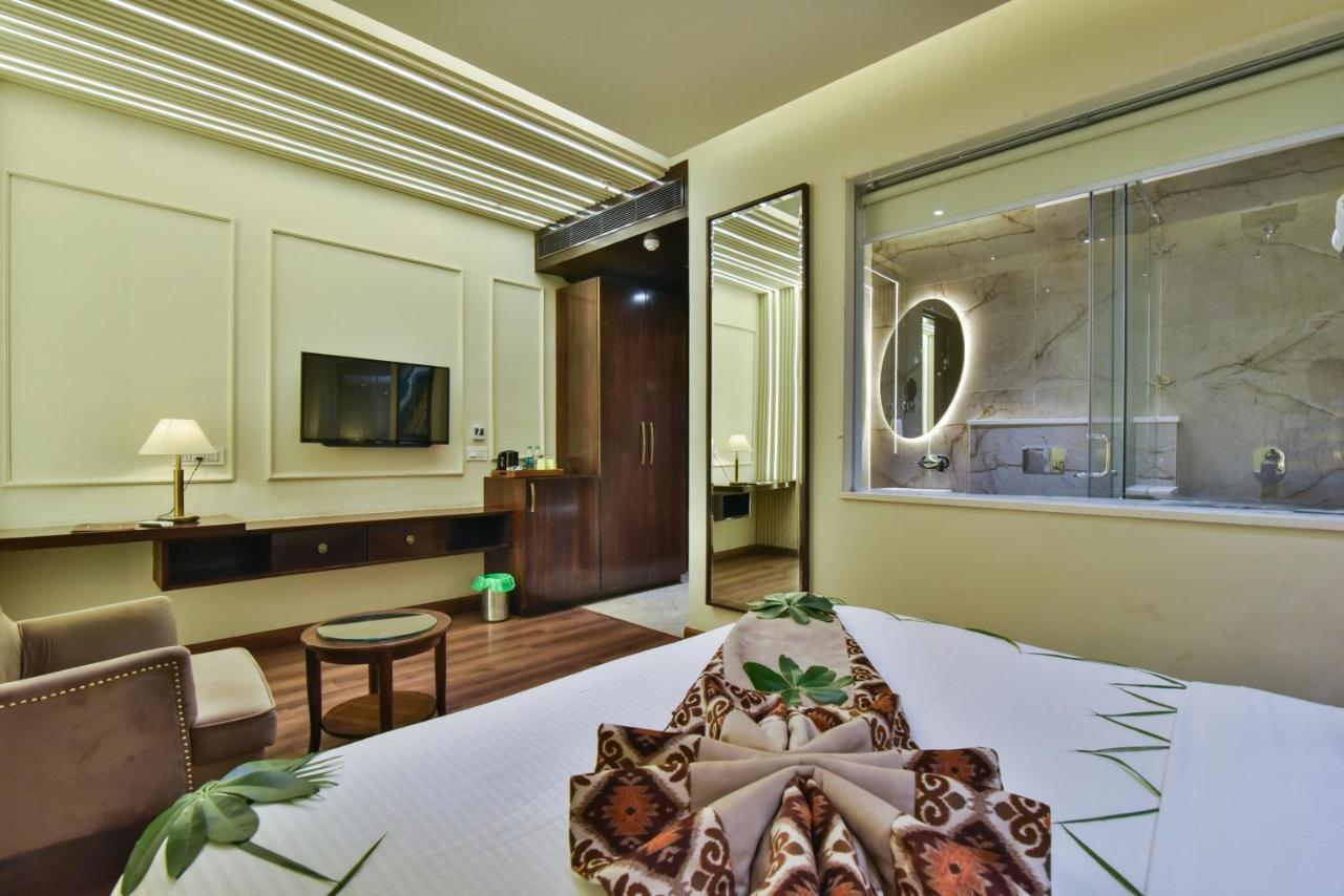 Hotel Br Grand With Nimo Club Amritsar -5 Mint From Golden Temple Exteriér fotografie