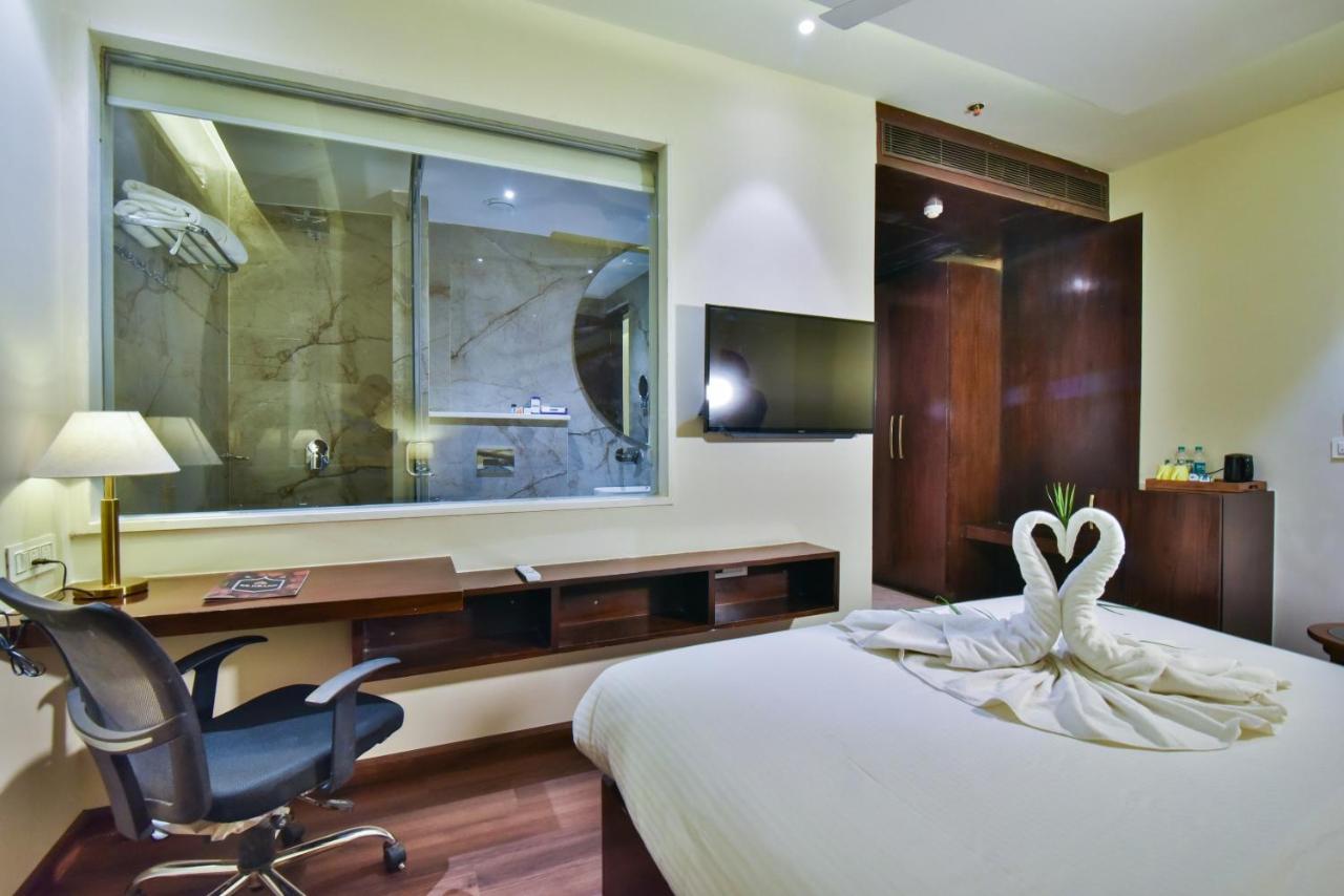 Hotel Br Grand With Nimo Club Amritsar -5 Mint From Golden Temple Exteriér fotografie
