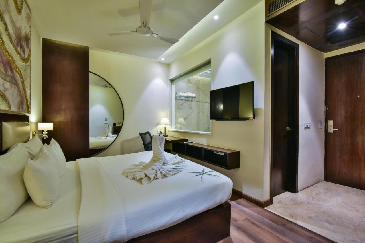 Hotel Br Grand With Nimo Club Amritsar -5 Mint From Golden Temple Exteriér fotografie